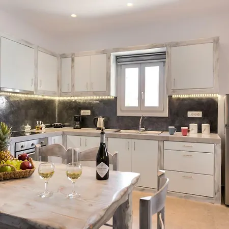 Crystal Santorini * Vóthon