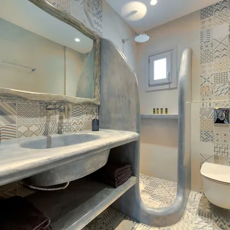 Crystal Santorini Vóthon