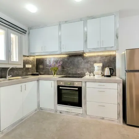 Crystal Santorini Villa *