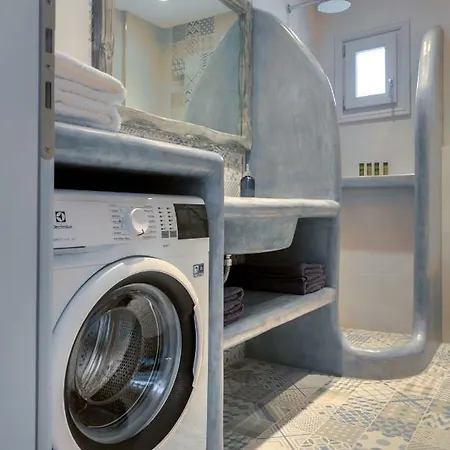 Crystal Santorini Villa *