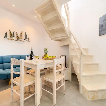 Crystal Santorini * Vóthon