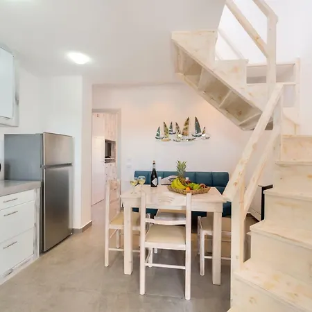 Villa Crystal Santorini