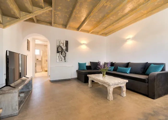 Crystal Santorini Vóthon