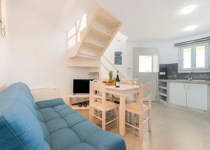 Crystal Santorini * Vóthon